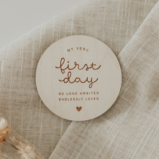 Wooden milestone disc – Birth