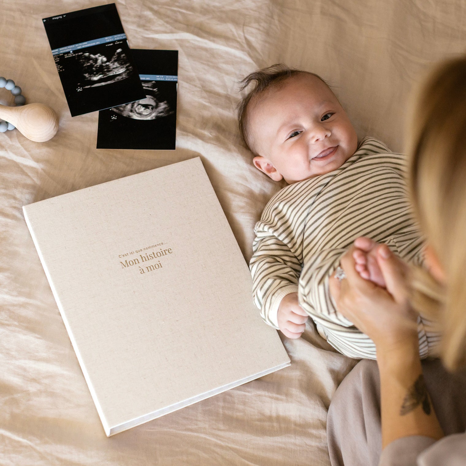 Livre de bébé -Grège