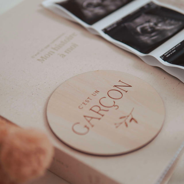 Livre de bébé en lin et pastille de bois