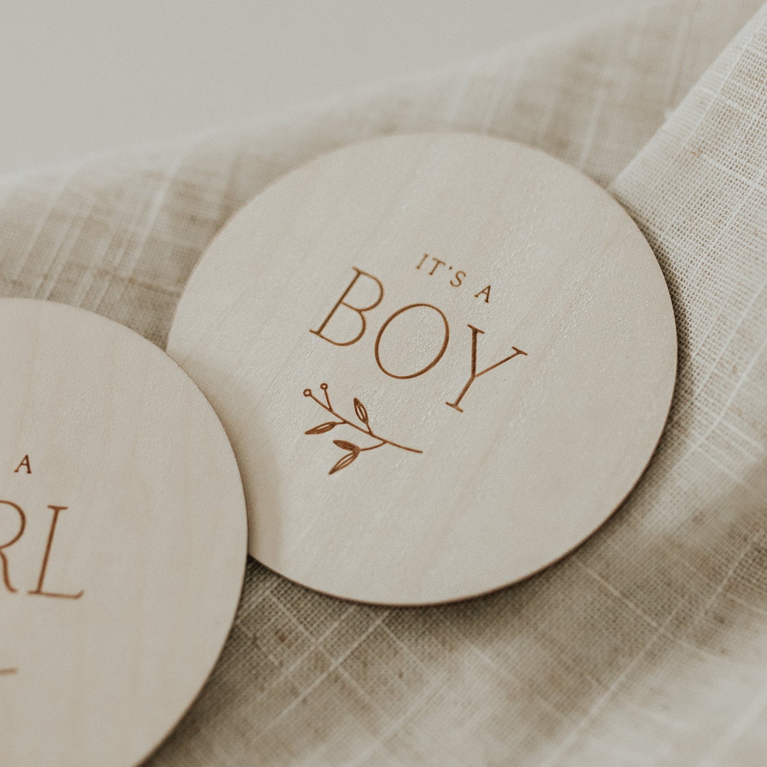 Wooden milestone disc – Gender