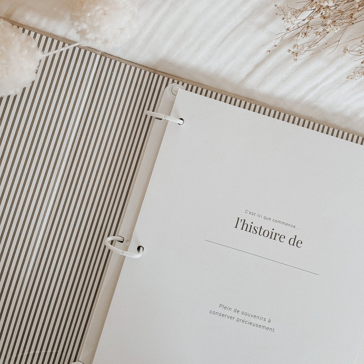 Livre de bébé - Gris en tissu