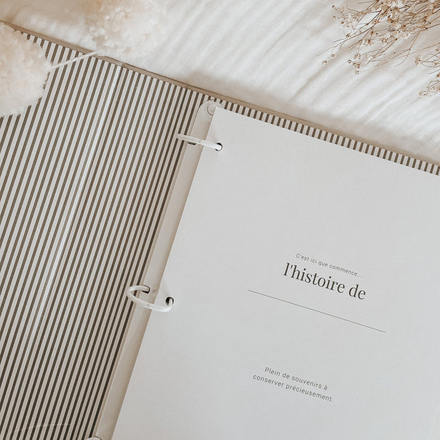 Livre de bébé - Gris en tissu