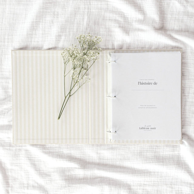 Livre de bébé -Grège