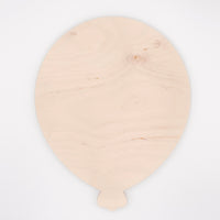 Ballon en bois avec petites imperfections