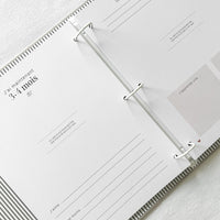 Livre bébé, Journal bébé, Planificateur de grossesse, Journal de grossesse, Cadeau de nouvelle maman, Baby Shower, Cadeau de shower, Cadeau de grossesse, future maman, souvenirs, mon histoire à moi, Album de bébé, livre souvenirs, livre cartable de bébé, gris, tissu