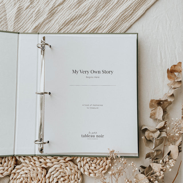Baby book - Sage (english)